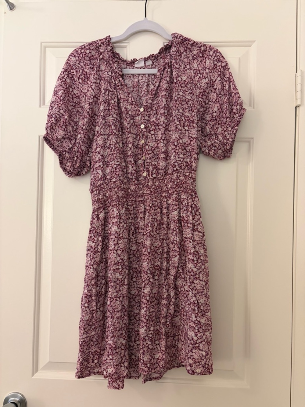 Floral Button-Front Short Sleeve Dress in Mauve